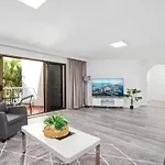 Coco Bella Retreat In Central Surfers - Sleeps 6-8