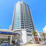Central Surfers Paradise Studio Apartment