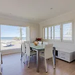 Beachfront Miami 2 Bdr Easy Living Views Views!!!!
