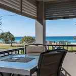 Beachfront Miami 2 Bdr Easy Living Views Views!!!!