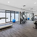 Luxury Apartment & Ocean View In Surfers Paradise