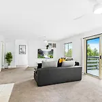 Cosy 2 Bedroom Cottage - Uplands Drive - Q Stay