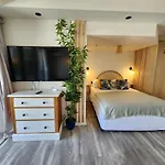 Stylish Studio Apartment, Holiday Resort, With View, Pool, Spa , Sauna