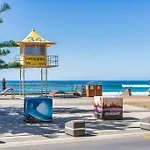 Zenith 2Bd Absolute Beachfront Surfers Paradise