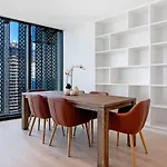 Signature Broadbeach Ocean Views Apartment - Coasthm