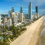 Absolute Beachfront Central Surfers Paradise