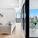 Avalon Deluxe 2 Bedroom Apartment With Spa Bath