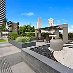 Oracle Broadbeach Wonderful Modern 2 Bed 1 Bath Apartment - Coasthm