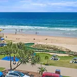 Beachfront Escape In Surfers Paradise - Coasthm