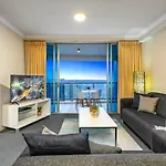 Central 2 Bedroom Ocean View Apartments At Chevron Reniassance