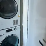 Ocean View Urban Spa Apartment Surfers Paradise