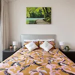 Seaview Chevron Renaissance Free Parking &Free Wifi