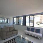 Warringa - Hosted By Burleigh Letting