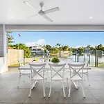 Capri Waterfront Resort 5Br Waterfront Heated Pool