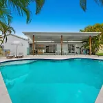 Luxury Home In The Heart Of Burleigh
