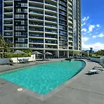 Fresh & Modern 2 Bedroom Apartment In Sierra Grand - Coasthm