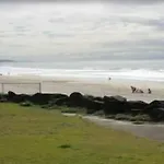 Palm Breeze - Hosted By Burleigh Letting