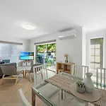 Newly Renovated Unit In Southport Gold Coast