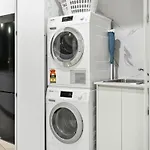 Ruby Apartments - Qstay