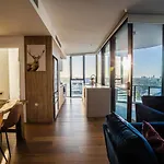 2 Bedroom Luxurious Family Apartment Next To Pacific Fair - Broadbeach Gold Coast Gc22