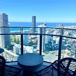 Luxury 2 Bedrm Apartment In Broadbeach- Be A Star In Tower One Of The Casino 2 Bedroom Apartment 334F