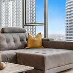 Luxurious Seaside 4Br Skyhome With Panoramic Views