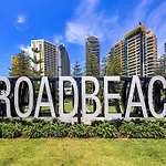 Broadbeach Business Or Leisure