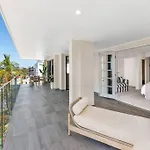 An Oasis By The Beach With Ocean Views Daybed Bbq