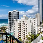 Luxury Apartment & Ocean View In Surfers Paradise