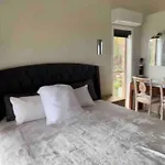 Como Retreat