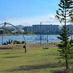 Luxury Stays Varsity-Robina-Bond