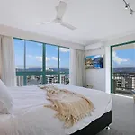 City Energy And Poolside Serenity At Surfers