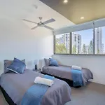 Bright 2B2B W/Spectacular Main River Views