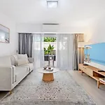 Broadbeach Oasis - 2 Bedroom Apartment In Britannia