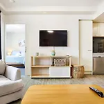 Broadbeach On The Park 2-Bedroom