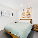 Broadbeach Waterfront Home With Pool