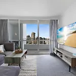 Ocean View 2-Bed With Pool, Tennis Court & Bbq