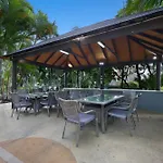 Ocean View 2-Bed With Pool, Tennis Court & Bbq