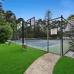 Ocean View 2-Bed With Pool, Tennis Court & Bbq