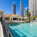 Luxurious Apartment In Surfers