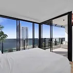 Level 47 Sky High 2Br Ocean View Apartment