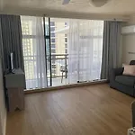 Surfers Paradise 1Bdrm Apt Centrally Located