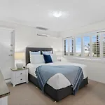 Wake To Waves In Spacious 3-Bed Beachfront Unit