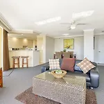 Retro Main Beach Hidden Gem With Waterfront Views