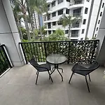 One Block From Beach - New Building 3Bd Apartment