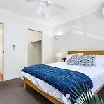 Currumbin Sands Beachfront Retreat