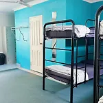Maxmee Backpackers Resort