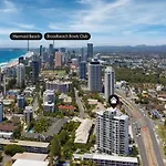 New Modern Deco\' Apartment, With View, Pool, Spa And Sauna