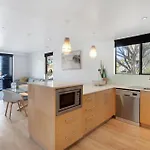 Waterfront Oasis In Runaway Bay - Coasthm