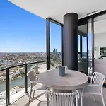 Broadbeach Casino Private Apartments - Gclr
